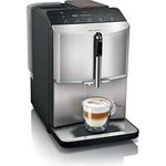Siemens Kaffeevollautomat EQ300 TF303E07, für viele Kaffeespezialitäten, Milchaufschäumer, Keramikmahlwerk, OneTouch-Funktion, 1,4 Liter Wassertank, automatische Reinigung, 1300 W, silber metallic