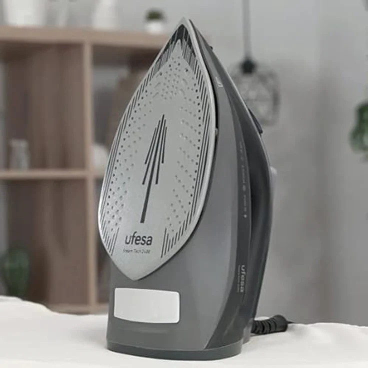 Ufesa Steam Tech 2400 Dampfbügeleisen, W, Dampfstoß, max. 120 g, Konstante 0 – 30 g/min, Keramik-Sohle, Doppel-Anti-Kalk-System, Anti-Tropf, Schwarz – Bild 4