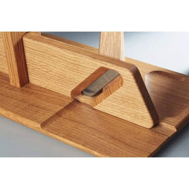 Breka Rustikaler Salamischneider, Allesschneider mit Victorinox-Edelstahlklinge, einstellbarer Schnittstärke und Korpus aus massiver Eiche – Bild 2