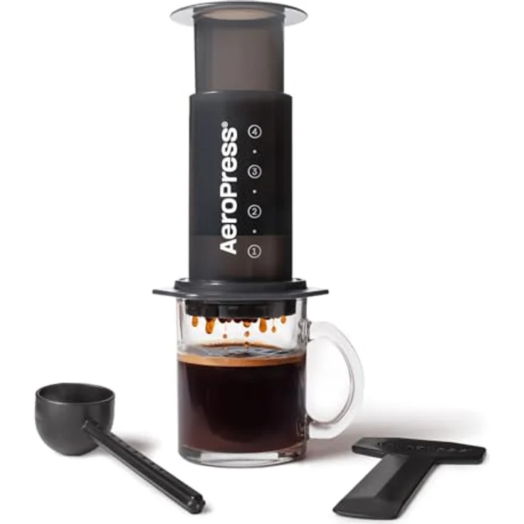 AeroPress Kaffeebereiter Coffee Maker, inkl. 100 Filtern - Kaffeebereiter für unterwegs, sanfter Luftdruck für perfekten Kaffeegeschmack – Bild 2