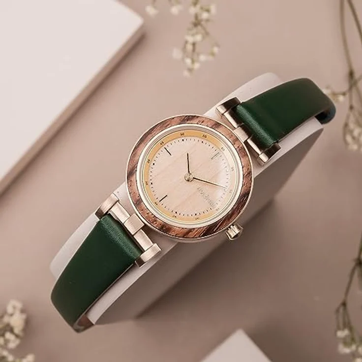 HOLZKERN Damenuhr Quarz Laura Zebrano/Eiche, elegante Armbanduhr mit goldbeschichtetem Edelstahl und grünem Lederband, spritzwassergeschützt – Bild 4