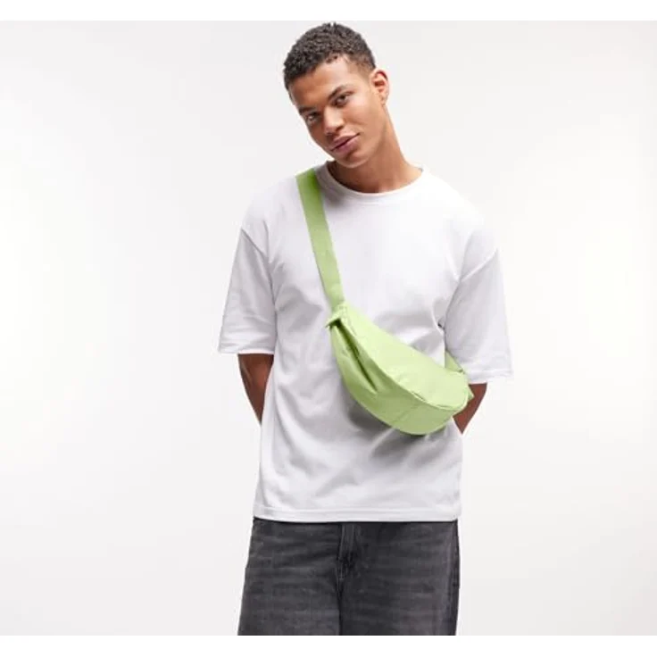 GOT BAG Moon Bag Small, Wasserabweisende Umhängetasche mit verstellbarem Gurt, 3,5L Volumen, recycelte Materialien, vegan – Bild 3
