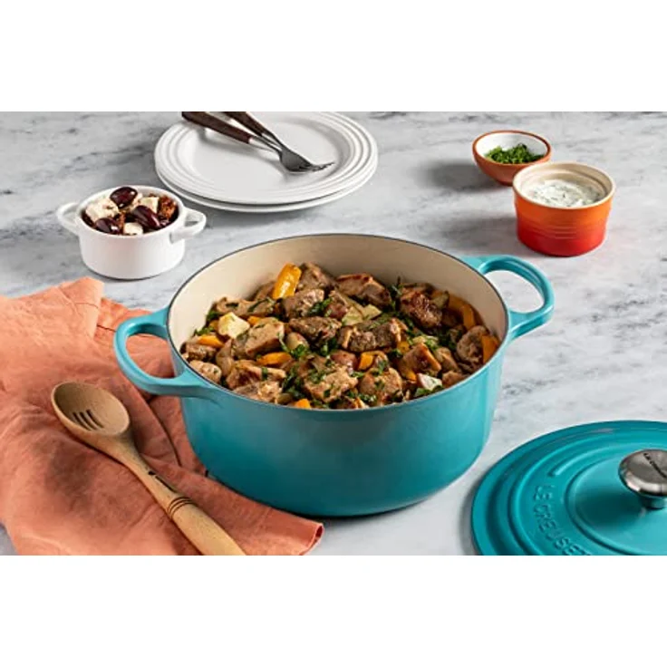 Le Creuset Signature Gusseisen-Bräter mit Deckel, Ø 26 cm, Rund, Für alle Herdarten und Induktion geeignet, Volumen: 5,3 l, Karibik – Bild 5