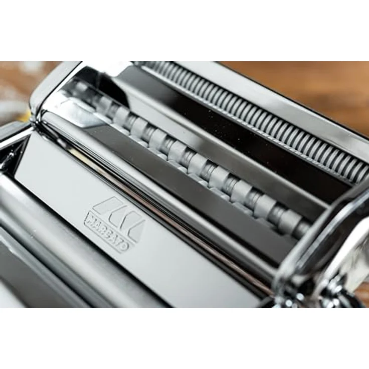 Marcato Classic Atlas 150 Nudelmaschine, verschiedene Nudelsorten, Fettuccine, Lasagne, Tagliolini, Aluminium, Edelstahl, silber – Bild 5