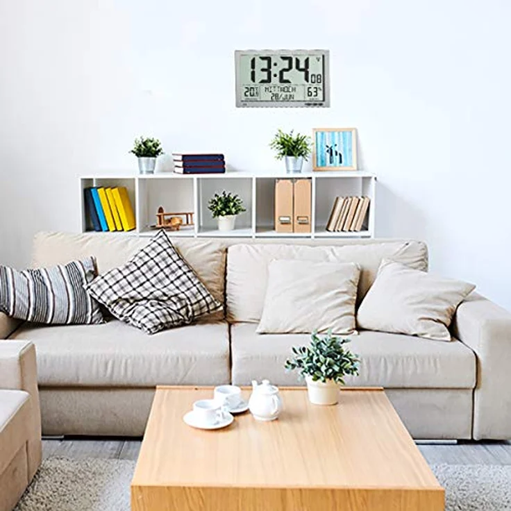 TFA Dostmann Funk Wanduhr XXL, 60.4517.54, mit Temperatur, Luftfeuchtigkeit, großes Display, gut ablesbar, Silber,L 368 x B 29 (88) x H 230 mm – Bild 2