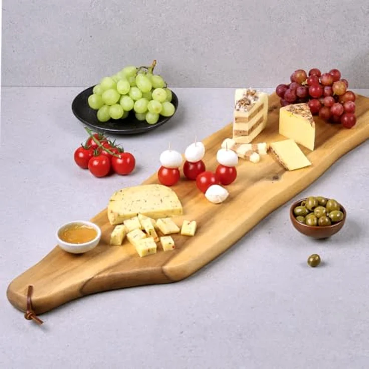 KESPER Schneide- und Servierbrett aus Akazienholz, 71 x 17 cm, 2,5 cm dick, braun, natur, FSC-zertifiziert mit Lederbändchen – Bild 2