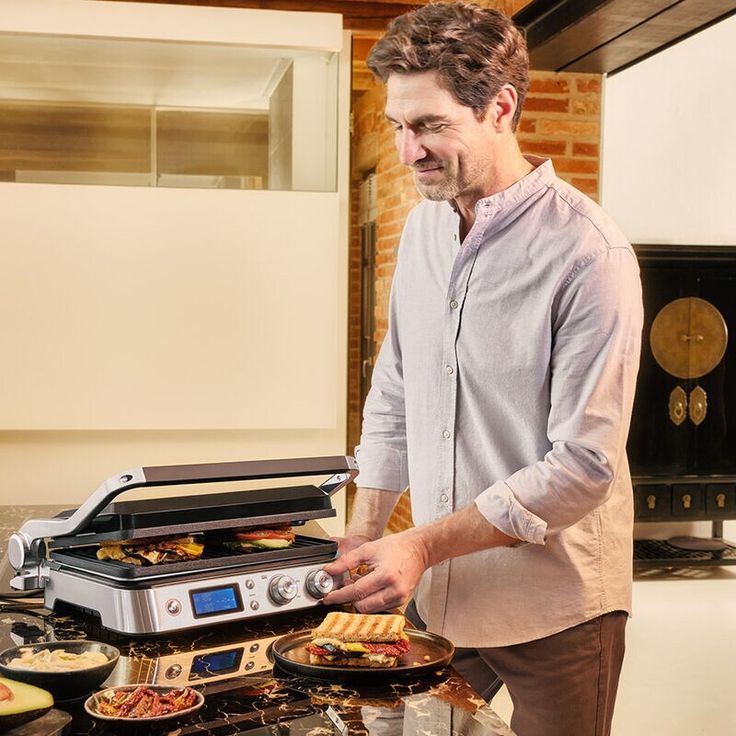 Braun Multigrill 9 CG 9040, Kontaktgrill inkl. Grill- und Flachplatten, Grillpositionen: Kontakt, BBQ, Ofen, Spülmaschinenfeste Platten, Fettauffangschale, 250° Höchsttemperatur, Sear-Funktion (Boost), Schwarz/Edelstahl – Bild 5