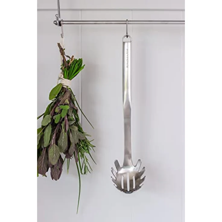 KitchenAid Premium Edelstahl Pasta Servierlöffel, rost- und hitzebeständig mit ergonomischem Griff für Spaghetti & Nudeln – Bild 3