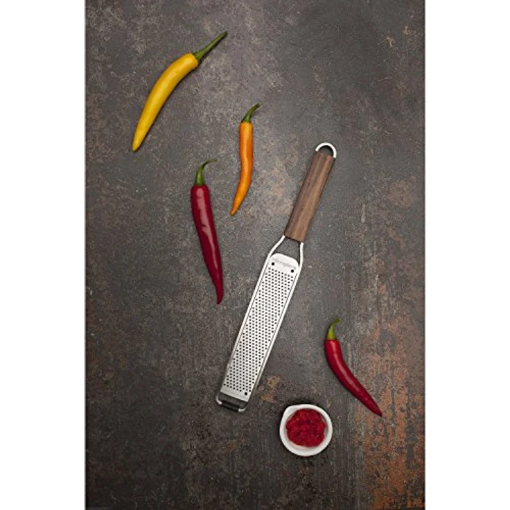Microplane Zester Reibe Fein Walnussholz Edelstahl aus der aus der Master Serie für Zitrusfrüchte, Hartkäse, Ingwer, Schokolade, Muskatnuss und Trüffel – Bild 4