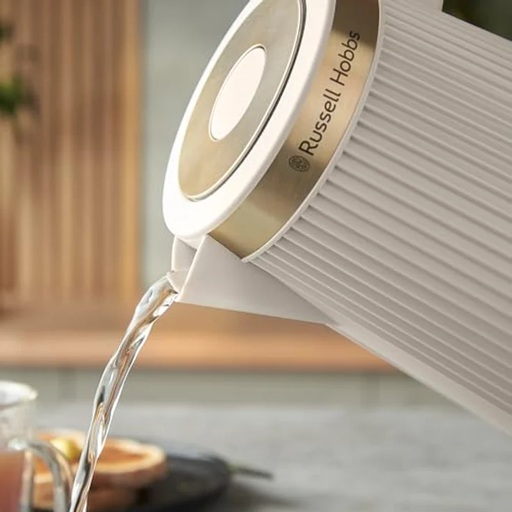 Russell Hobbs Brontë Wasserkocher 1,7L, 2400W, mattes Steinfarbenes Design mit Goldakzenten, Perfect-Pour-Ausgusstülle, Wasserstandsanzeige, herausnehmbarer Kalkfilter, Beleuchtung, Deckelöffnung per Knopfdruck – Bild 3