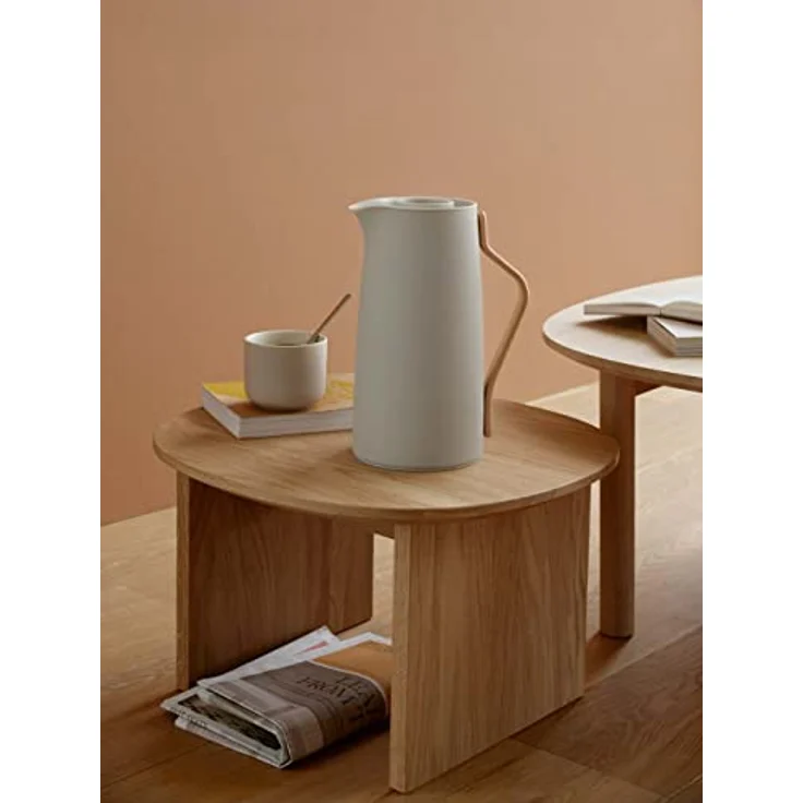 Stelton Kaffee-Isolierkanne Emma - Edelstahl-Thermoeinsatz, doppelwandig isoliert - Thermoskanne/Kaffeekanne/Kanne mit Buchenholzgriff, Easy-Click-Deckel - 1,2 Liter, soft sand – Bild 2