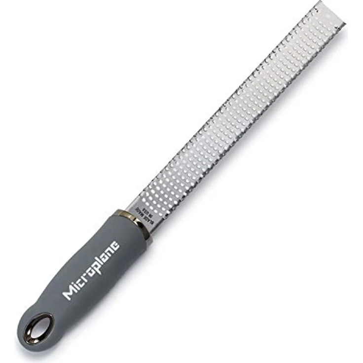 Microplane Zester Reibe Fein Grau Edelstahl aus der Premium Classic Serie für Zitrusfrüchte, Hartkäse, Ingwer, Schokolade, Muskatnuss und Trüffel – Bild 3