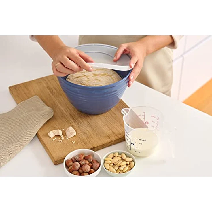 Emsa K32541 Prep&Bake Kunststoff-Rührschüssel 4,15 L | mit konservierendem Deckel für die Aufbewahrung im Kühlschrank | rutschfester Boden | perfekte Stabilität beim Mischen | spülmaschinenfest | Blau – Bild 4