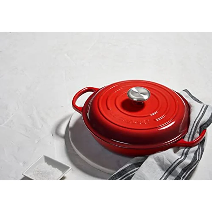 Le Creuset Signature Gusseisen Gourmet-Profitopf, Rund, Ø 26 cm, 2 l, Für alle Herdarten inkl. Induktion geeignet, Kirschrot – Bild 6