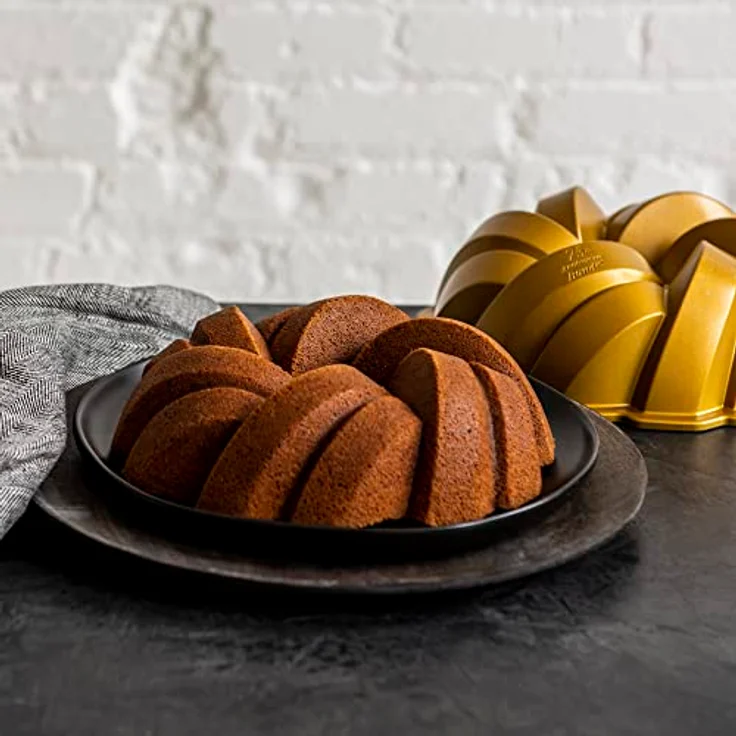 Nordic Ware NW 95577 Kuchenform zum 75. Jahrestag, geflochtenes Seil, goldfarben, 12 Tassen Fassungsvermögen, Backformen – Bild 3