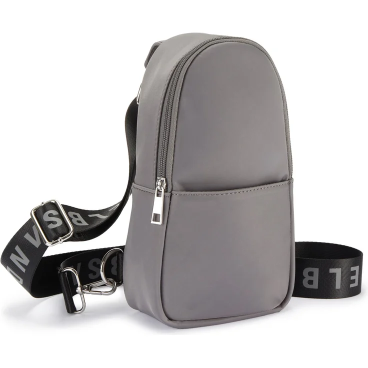 Elbsand Crossbody Bag, kleiner Rucksack und Umhängetasche, vegan, mit verstellbarem Riemen und Logoprint, Schwarz