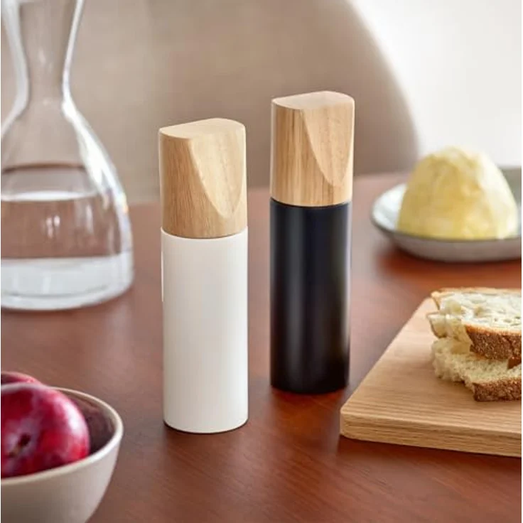 Zeller Present VASKA Gewürzmühle, Salz- und Pfeffermühle aus Gummiholz, ergonomisches Design, schwarz/weiß – Bild 2