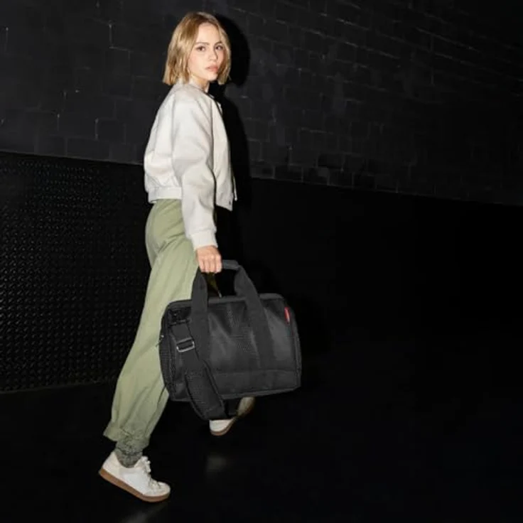 reisenthel allrounder M mesh black, Handtasche in Schwarz mit 18 Litern Volumen und sechs Innenfächern – Bild 6