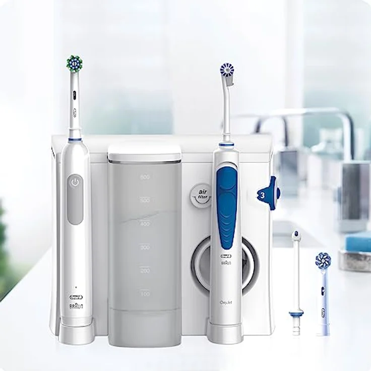 Oral-B Pro 1 Elektrische Zahnbürste mit OxyJet Munddusche, 2 Aufsteckbürsten, 2 Ersatzdüsen, Set für Zahnreinigung und Zahnpflege, Geschenk Mann/Frau, Designed by Braun, weiß/blau – Bild 2