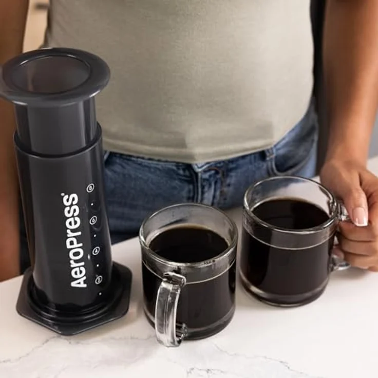 Aeropress XL Kaffeepresse - 3 in 1 Brühmethode kombiniert French Press, Pourover, Espresso. Vollmundiger, glatter Kaffee ohne Körnung oder Bitterkeit. Kleine tragbare Kaffeemaschine für Camping & – Bild 4