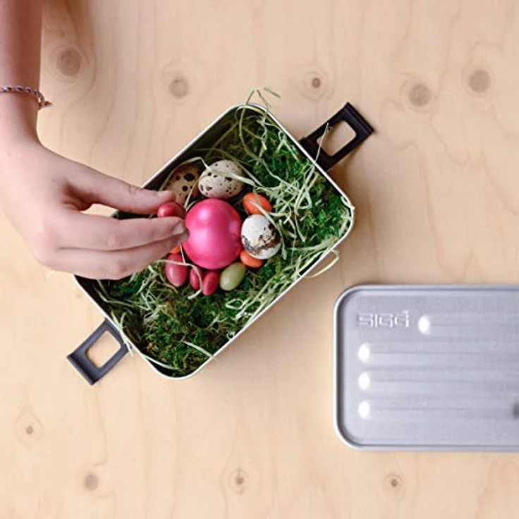 SIGG Metal Box Plus S Alu Lunchbox 0.8 L, moderne Brotdose mit praktischem Einsatz, federleichte Brotbox aus Aluminium mit Trennwand – Bild 6