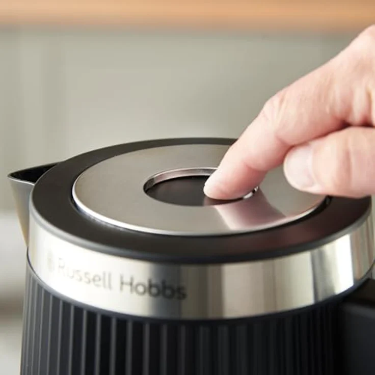 Russell Hobbs Brontë Wasserkocher 1,7L, 2400W, Matt Schwarz mit Silberakzenten, Perfect-Pour-Ausguss, Wasserstandsanzeige, herausnehmbarer Kalkfilter, Push-to-Open-Deckel – Bild 5