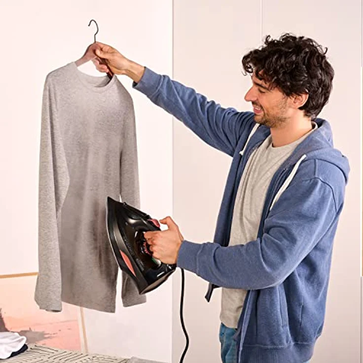 Black + Decker BXIR300E Dampfbügeleisen, 3000 W, Keramik, Schwarz – Bild 4