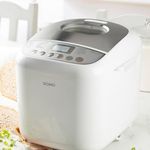 DOMO B3976 Brotbackautomat 500-750-1000gr - 17 Programme - inkl. glutenfreiem Programm mit Timer u. LCD-Display mit Warmhaltefunktion, Weiß/Silber