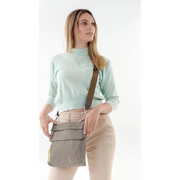 SURI FREY SFY SURI Sports Marry, Umhängetasche aus Nylon-Optik mit Reißverschluss und abnehmbarem Umhängeriemen, hellbraun – Bild 3