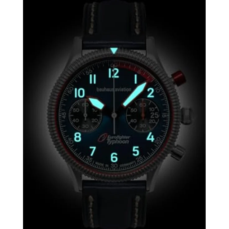 Bauhaus 2576-3 Eurofighter Typhoon Herrenuhr, Edelstahlgehäuse in Silber, blaues Zifferblatt mit Leuchtzeigern und Datum, Lederband dunkelblau – Bild 3