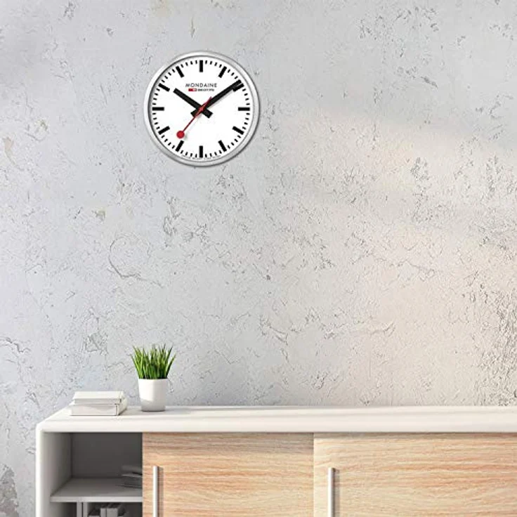 Mondaine - Wanduhr A995.Clock.16SBB 40cm - Bahnhofsuhr in Silber aus gebürstetem Aluminium mit rotem Sekundenzeiger staubbeständig - Hergestellt in der Schweiz – Bild 5
