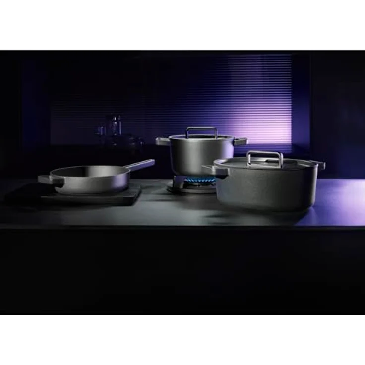 WMF Bräter Flavour, Ø 22 cm, Gusseisen, 4,3 Liter, schwarz, mit Deckel und Kondensationsnoppen – Bild 20