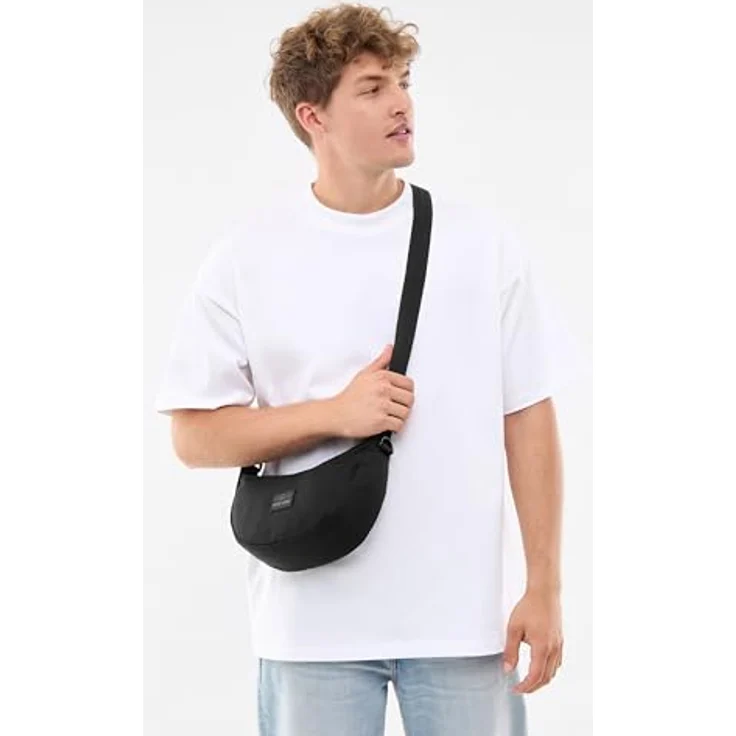 Johnny Urban Ally Small, Crossbody Bag im Moon Bag Design, wasserabweisend, schwarz, kompakt für Festivals und Stadtbesuche, verstellbarer Gurt – Bild 2