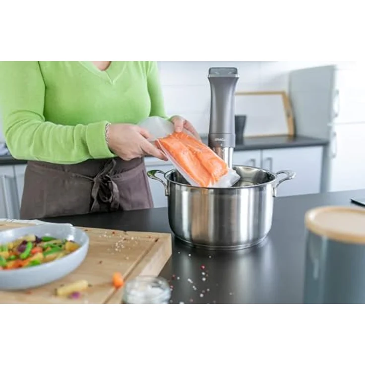 Steba Sous-Vide Garer SV 75, Wasserdicht nach IPX 7, Erwärmt 20 Liter in ca. 45 Min auf 56°C, Abweichung max. 0,1°C, Wasserumwälzung 12,0 L-Min, Mobil einsetzbar, für alle Töpfe ab 15 cm Tiefe, 800 Watt, Edelstahl – Bild 2