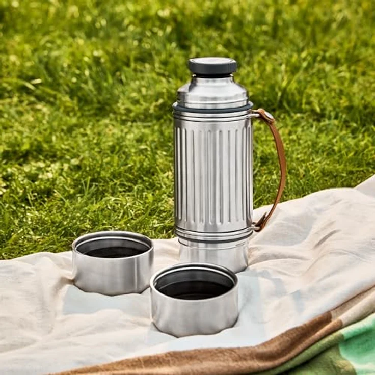 Black + Blum Explorer Flask Duo, 1-Liter vakuumisolierte Edelstahlflasche mit auslaufsicherem Deckel, Nylon-Tragegurt und zwei doppelwandigen Stahlbechern, hält 24 Stunden heiß und kalt – Bild 5