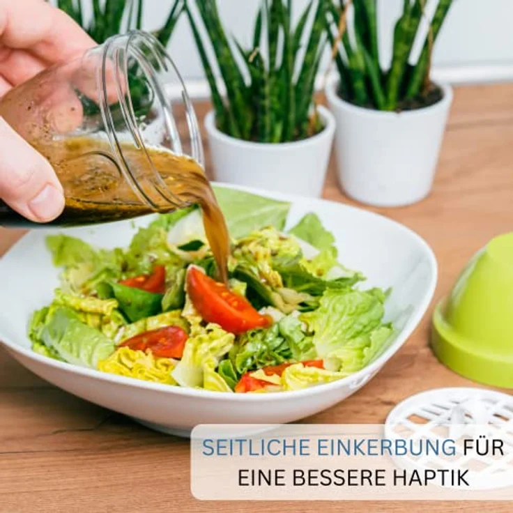 Westmark Mini-Dressingshaker, Schüttelbecher, Mit herausnehmbarer Mixscheibe, Füllvolumen: 0,25 Liter, Kunststoff, Mix-Ei, Apfelgrün-Transparent, 3089227A – Bild 6