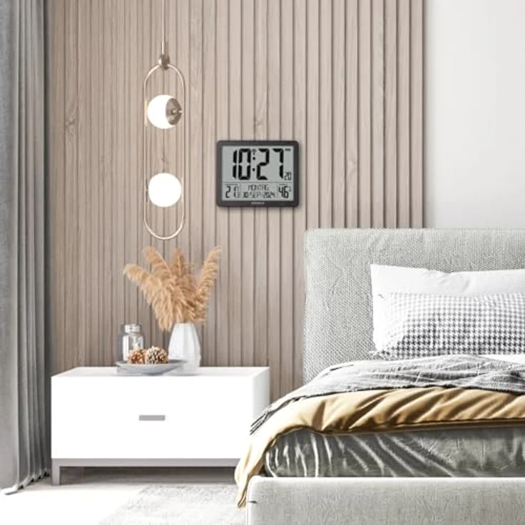 Kienzle Digitaler XXL Funkwecker, große Display-Anzeige, Temperatur- und Luftfeuchtigkeitsmessung, automatische Hintergrundbeleuchtung – Bild 2