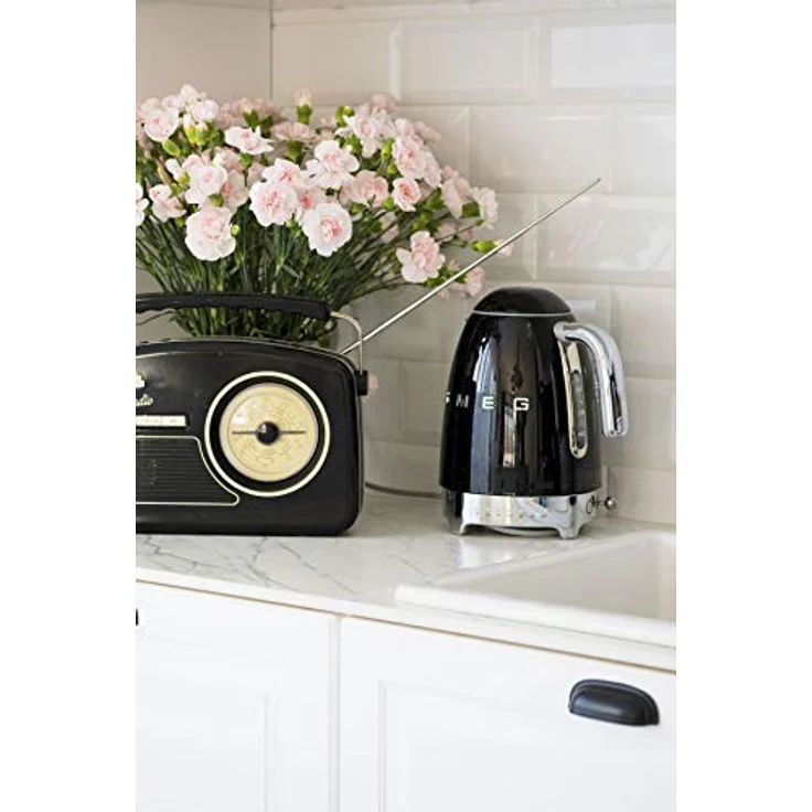 Smeg KLF04BLEU Wasserkocher, 2400W, 1,7L, Edelstahl, schwarz – Bild 4