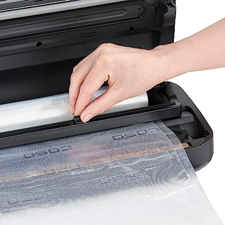 CASO VRH 590 advanced Vakuumierer - bis 125 Vakuumiervorgänge non-stop, 2,5 mm dicke Schweißnaht, integriertes Rollenfach mit praktischem Cutter, Edelstahlfront mit Anti‐Fingerprint Beschichtung – Bild 3