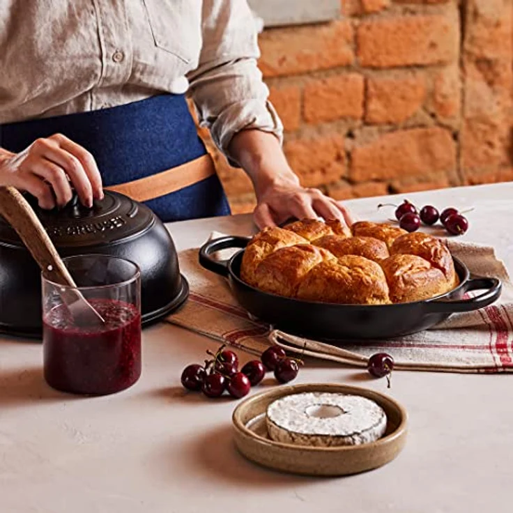 Le Creuset Signature Brot Bräter aus Gusseisen, 24cm, schwarz matt – Bild 6