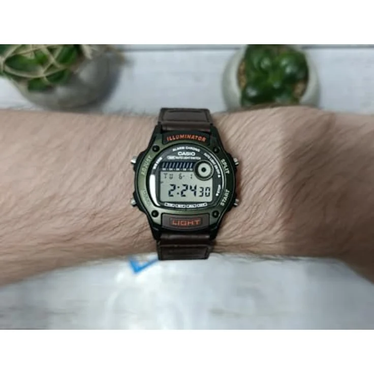 Casio Quarzuhr Alarm-Chrono W-220HF-3AVEF für Damen und Jugendliche, digitale Anzeige, braunes Kunststoffarmband, Stoppuhr, Alarmfunktion – Bild 4