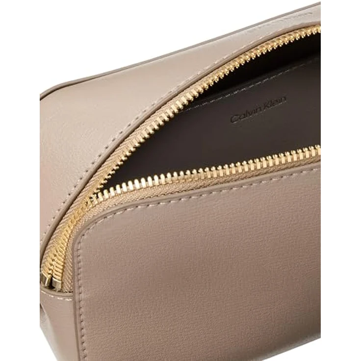 Calvin Klein Foil Umhängetasche, 21 cm x 6 cm x 13 cm, braun, 100% Polyurethan – Bild 4