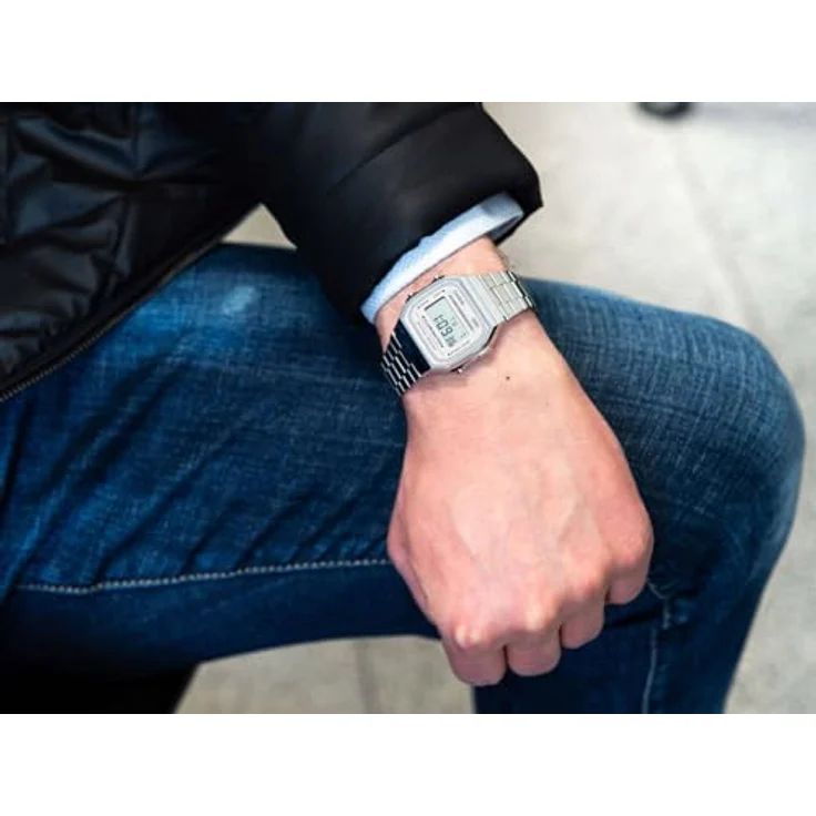 Casio Watch A168WA-8AYES, Digitaluhr mit Kalenderfunktion und Silber Edelstahl Band – Bild 5