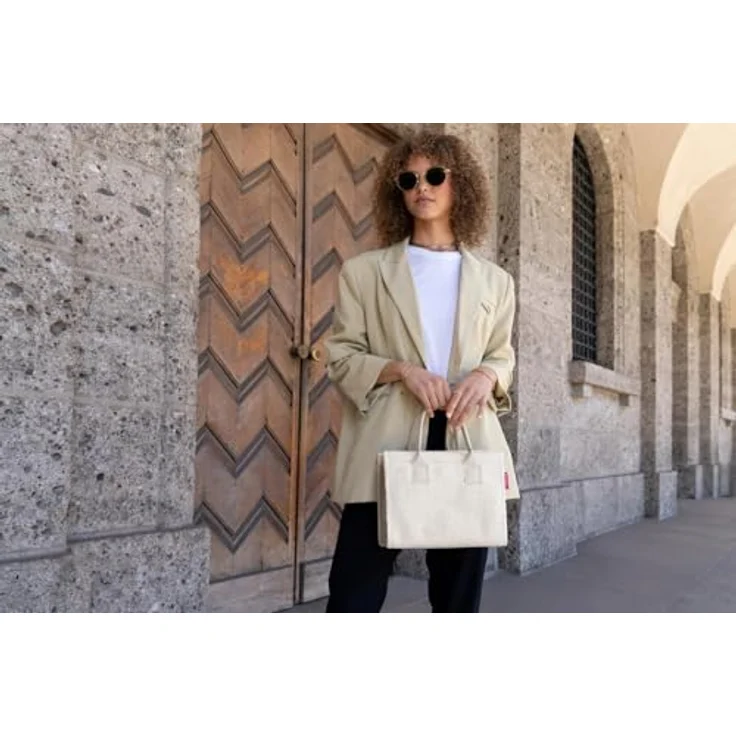 REISENTHEL® Daily Shopper, edle Einkaufstasche aus Polyester mit Trinkflaschenfach und abnehmbarem Umhängeriemen, schwarz – Bild 8