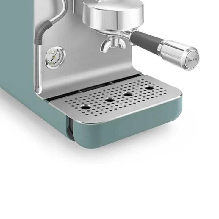 Smeg EMC02EGMEU Minipro-Espressomaschine, Plastic mit Schnellem Aufheizen und Leistungsstarker 15-Bar-Pumpe – Bild 5