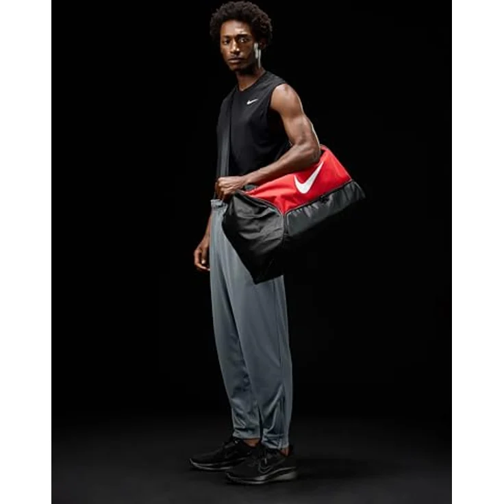 Nike Brasilia Training Duffel Bag, geräumige Sporttasche mit separatem Schuhfach, schwarz aus 65% recyceltem Polyester – Bild 4