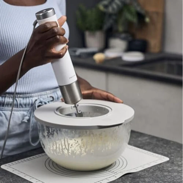 ZWILLING Fresh & Save BOWLS Zubehör Set, 5-teilig, inkl. Spritzschutz, 3 Reibeaufsätze und Anti-Rutsch-Matte aus Silikon – Bild 4