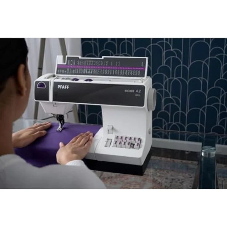 PFAFF select 4.2, Mechanische Nähmaschine mit IDT™-System, 40 Stiche, integrierter Nadeleinfädler und LED-Beleuchtung – Bild 4