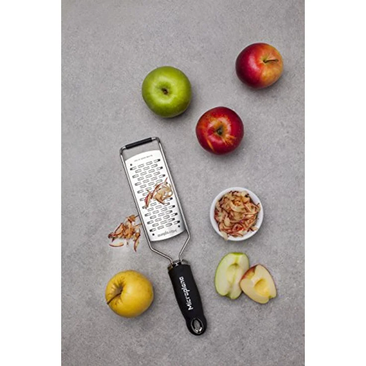Microplane 2-Wege-Schneide Reibe Edelstahl Schwarz aus der Gourmet Serie für Hartkäse, Apfel, Karotte, Zucchini und Schokolade – Bild 4