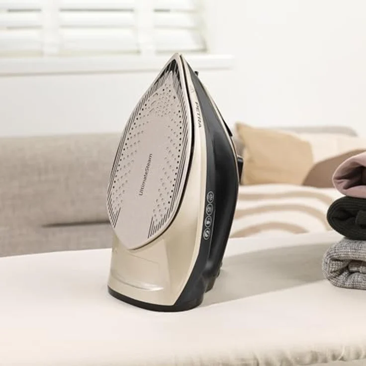 Petra PF01480VDE Dampfbügeleisen, 2200W mit dualer Keramiksohle, kontinuierlicher Dampffunktion und 230 ml Wassertank, Schwarz und Bronze – Bild 6